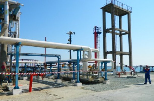 Investiţiile Rompetrol creează 2.000 de locuri de muncă